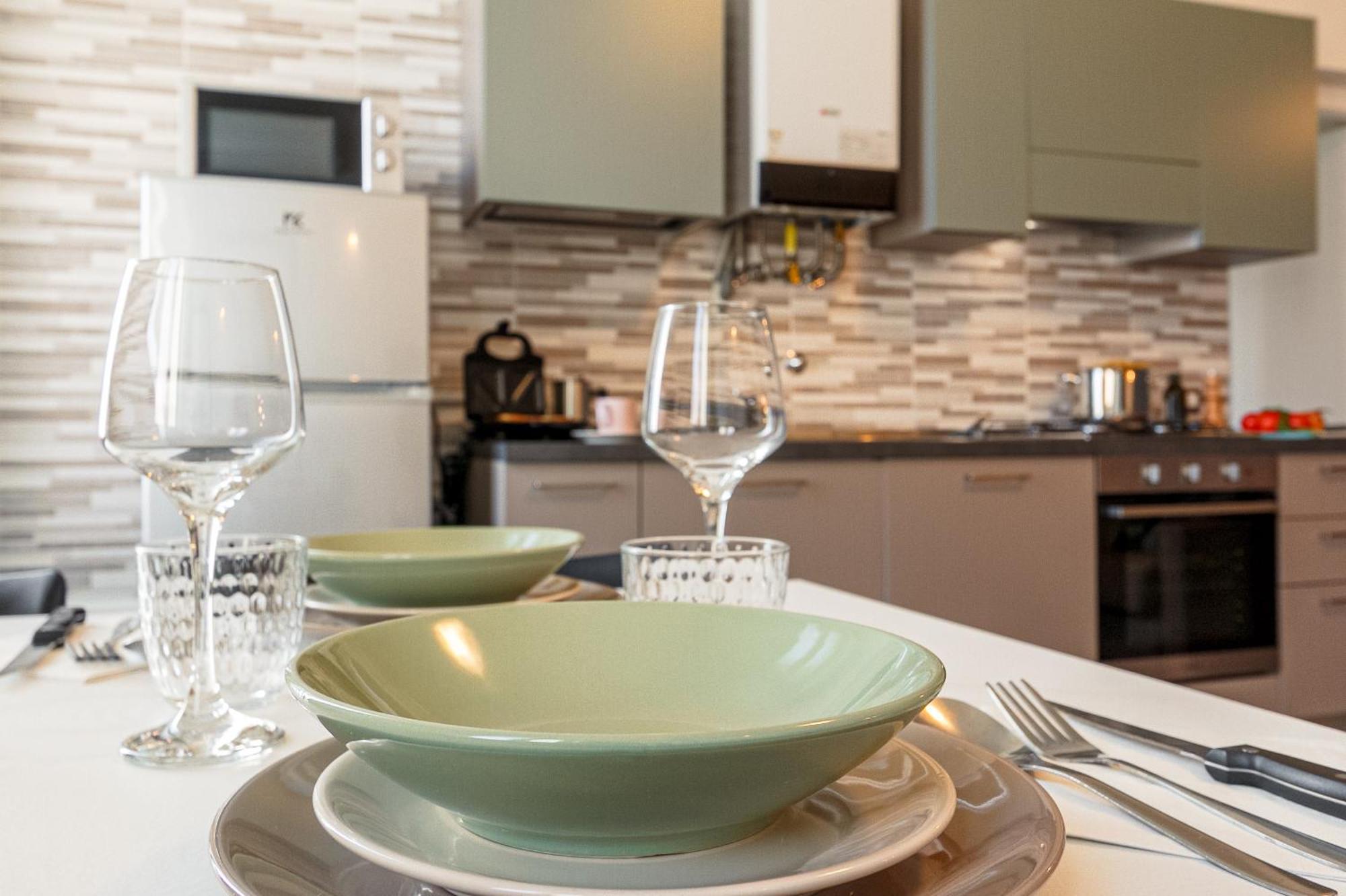 Al 33 Di Via Roma - Apartments Cardano Al Campo Buitenkant foto